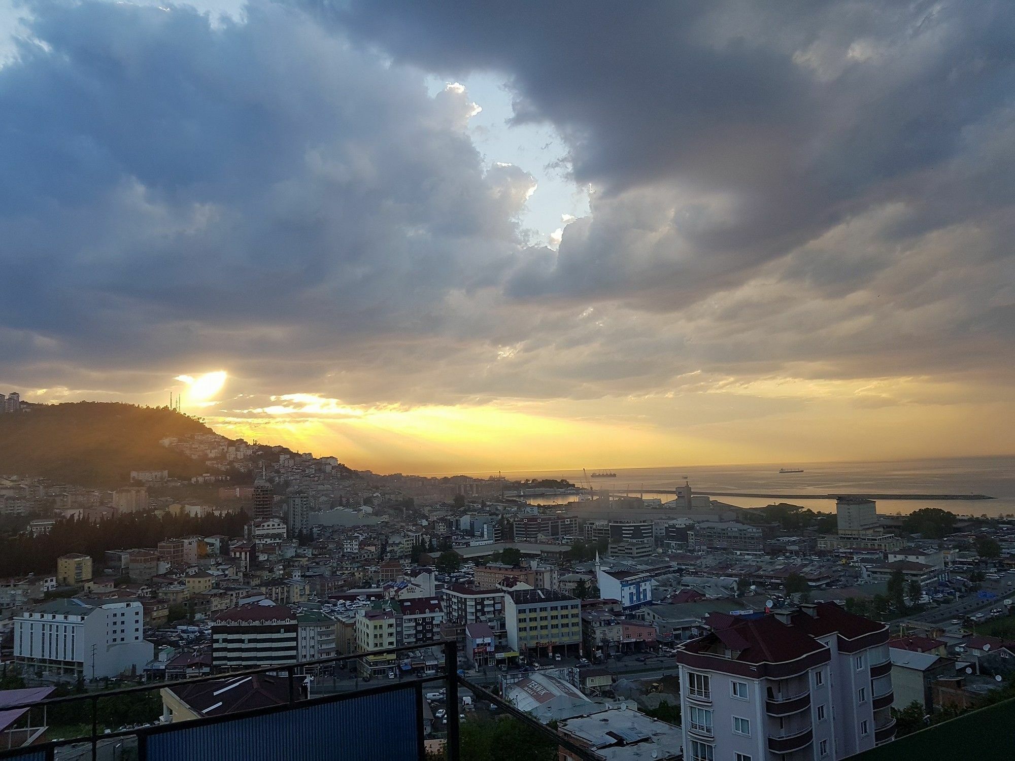 Nuralp Apart Otel - Трабзон Екстер'єр фото